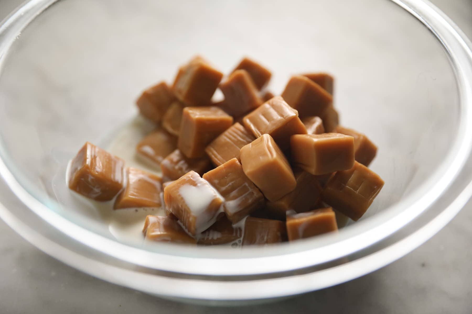 Kraft Caramels and Cream in a glass bowl