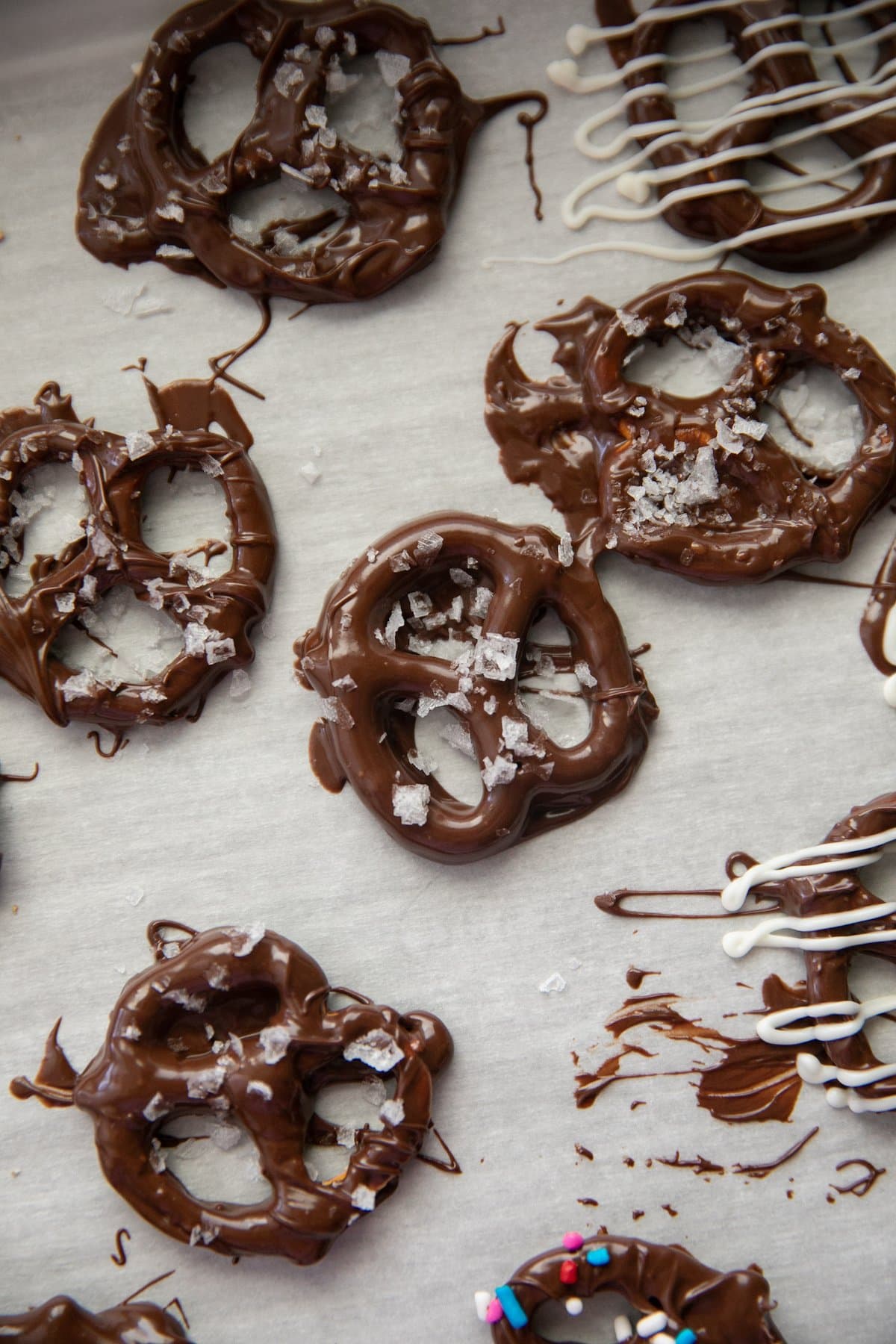 chocolate covered pretzels with sea salt on top