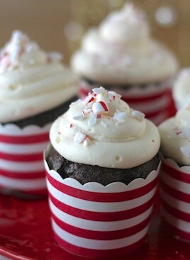 chocolate cupcakes with peppermint cream cheese frosting